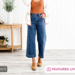 Nwot Risen Wide Leg Cropped Jeans